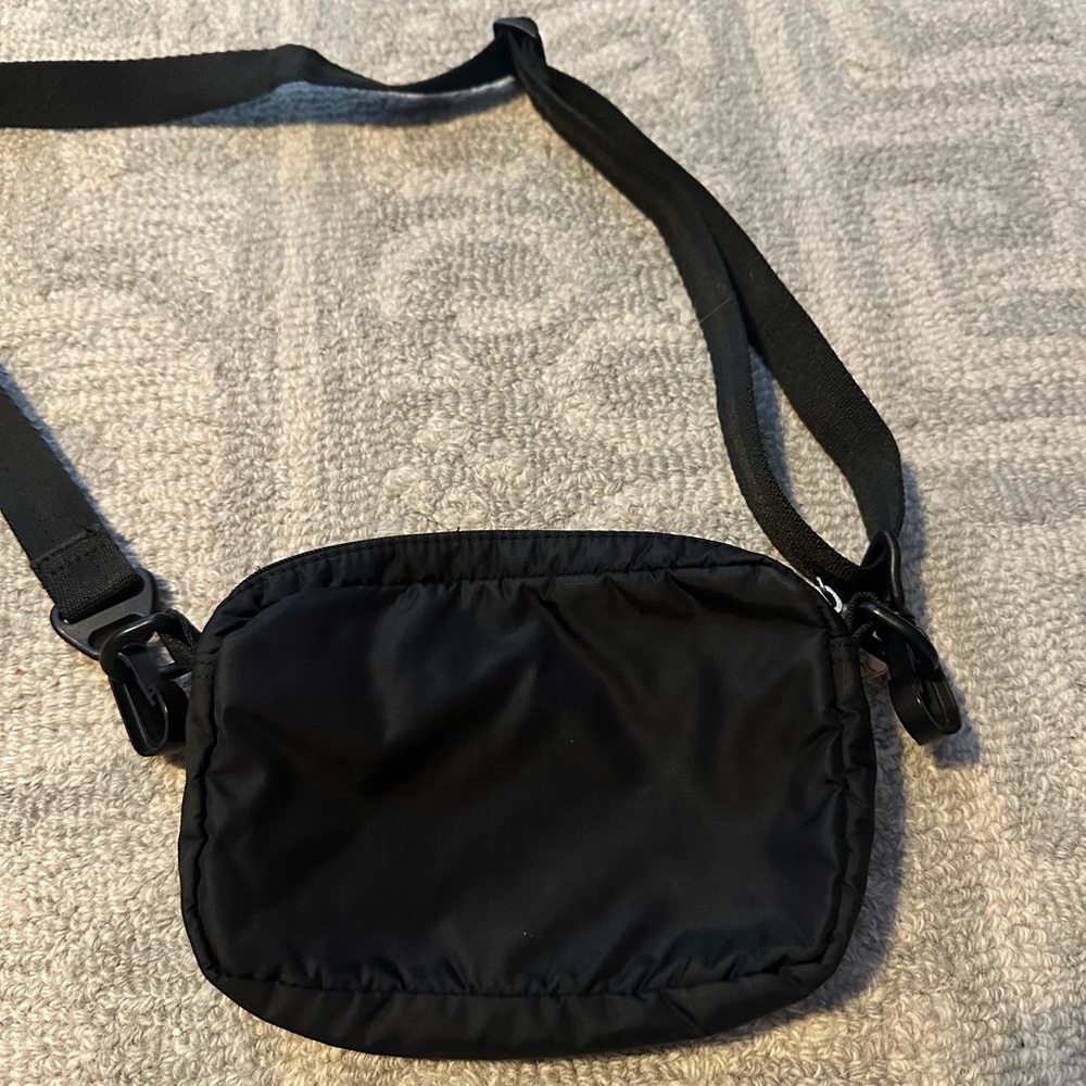 Lesportsac Small Black Cross Body Bag - Picture 3 of 5